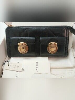Marc Jacobs Quilted Push-lock Black Wallet with BOX + TAGS